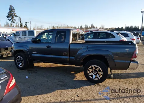 2013 Toyota Tacoma z USA, uszkodzony, nr VIN 5TFUX4EN9DX019300